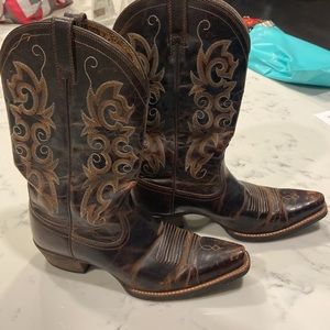 Ariat boots womens 8